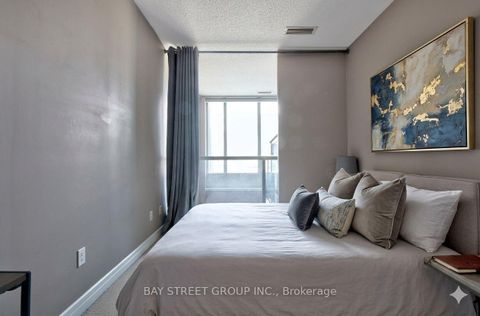 Photo 1 at Uph3 - 1 Avondale Avenue, Willowdale East, Toronto