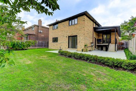 Photo 32 at 44 Beamsville Drive, Steeles, Toronto