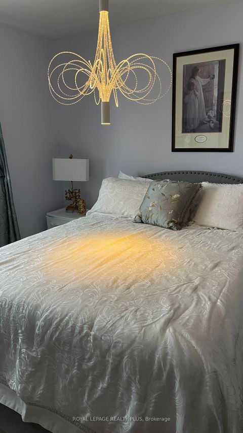 Photo 13 at 12 - 358 Little Avenue, Painswick North, Barrie