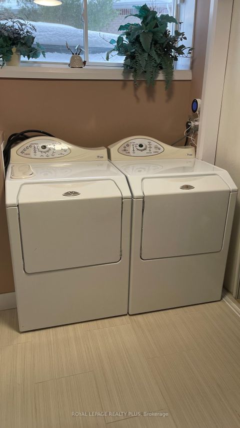 Photo 18 at 12 - 358 Little Avenue, Painswick North, Barrie