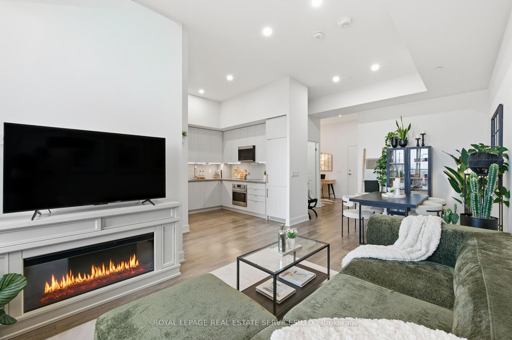 314 - 297 Oak Walk Drive, RO River Oaks, Oakville 