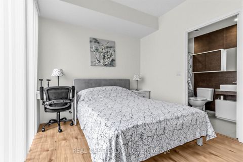 Photo 7 at 1804 - 75 St Nicholas Street, Bay Street Corridor, Toronto