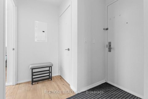 Photo 17 at 1804 - 75 St Nicholas Street, Bay Street Corridor, Toronto