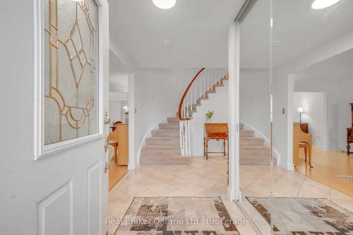 Photo 4 at 6366 Miller's Grove, Meadowvale, Mississauga