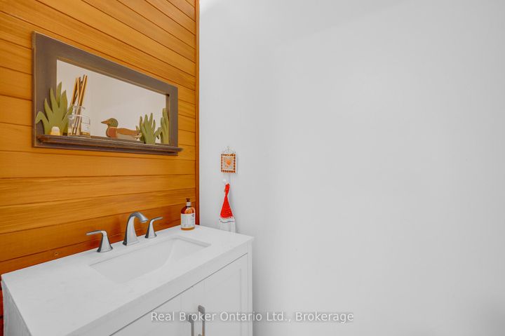 Photo 11 at 6366 Miller's Grove, Meadowvale, Mississauga