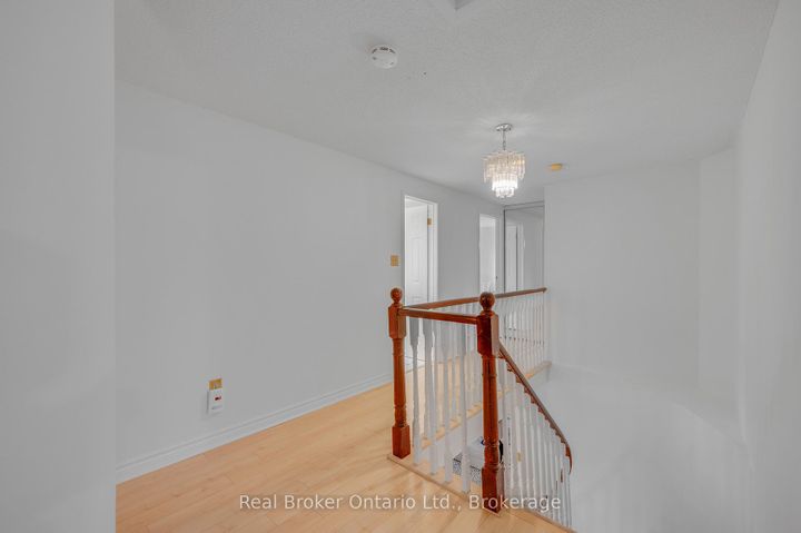 Photo 23 at 6366 Miller's Grove, Meadowvale, Mississauga