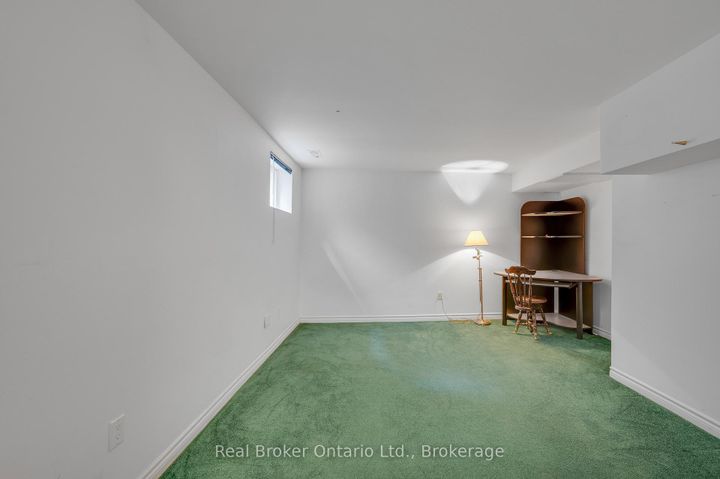 Photo 43 at 6366 Miller's Grove, Meadowvale, Mississauga