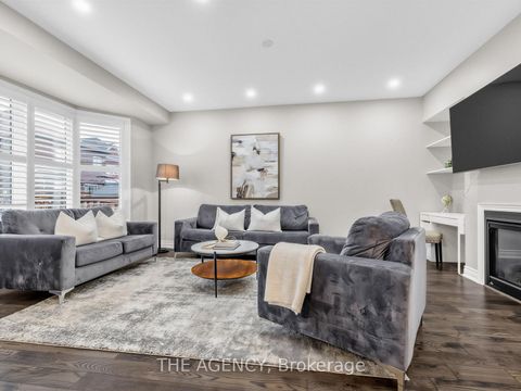 Photo 8 at 22 Andreeta Drive, Kleinburg, Vaughan