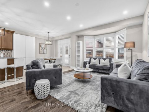 Photo 11 at 22 Andreeta Drive, Kleinburg, Vaughan