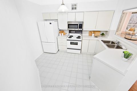 Photo 11 at 440 - 22 Southport Street, Swansea, Toronto