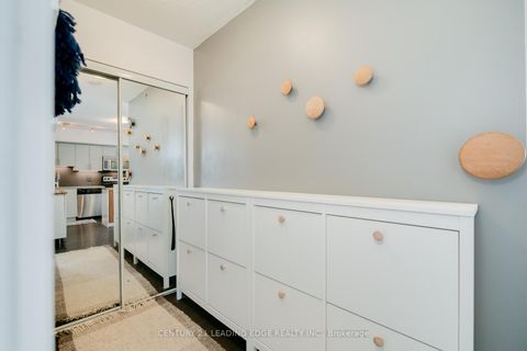 Photo 2 at 611 - 3520 Danforth Avenue, Oakridge, Toronto