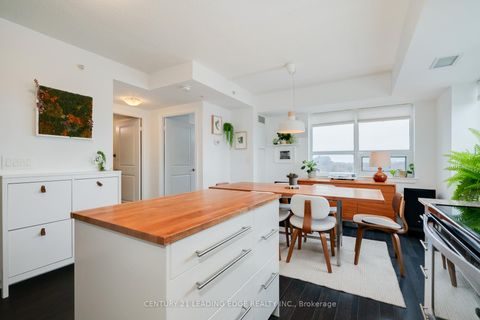 Photo 9 at 611 - 3520 Danforth Avenue, Oakridge, Toronto