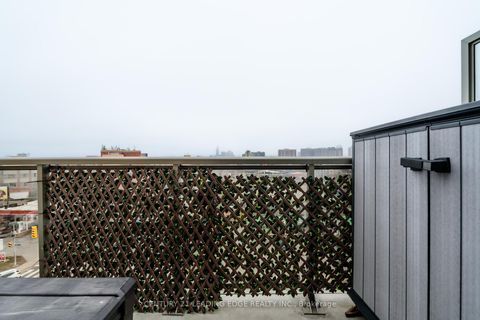 Photo 16 at 611 - 3520 Danforth Avenue, Oakridge, Toronto