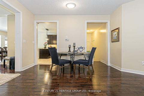 Photo 5 at 44 Madison Avenue, Oak Ridges, Richmond Hill