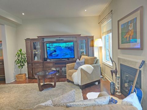 Photo 8 at 44 Madison Avenue, Oak Ridges, Richmond Hill