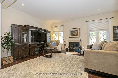 Photo 10 at 44 Madison Avenue, Oak Ridges, Richmond Hill