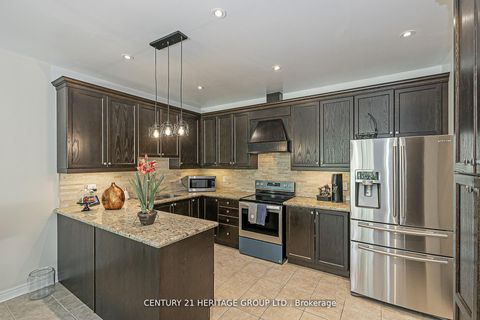 Photo 17 at 44 Madison Avenue, Oak Ridges, Richmond Hill