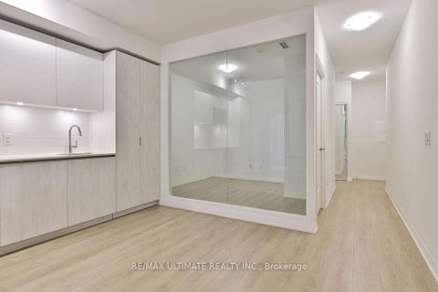 Photo 15 at 515 - 8 WIDMER Street, Waterfront Communities C1, Toronto