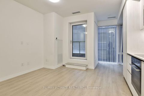 Photo 17 at 515 - 8 WIDMER Street, Waterfront Communities C1, Toronto