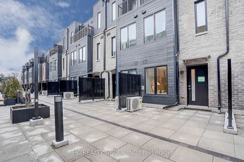 Photo 3 at 27 - 3079 Pharmacy Avenue, L'Amoreaux, Toronto