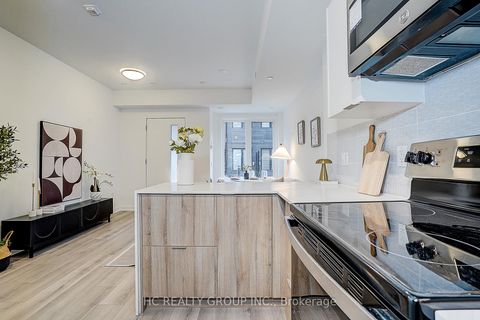 Photo 14 at 27 - 3079 Pharmacy Avenue, L'Amoreaux, Toronto