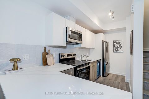 Photo 16 at 27 - 3079 Pharmacy Avenue, L'Amoreaux, Toronto