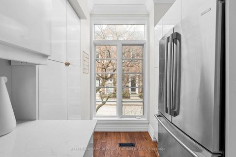 Photo 5 at 23 East York Avenue, Broadview North, Toronto