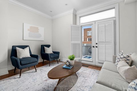 Photo 13 at 23 East York Avenue, Broadview North, Toronto