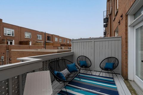 Photo 16 at 23 East York Avenue, Broadview North, Toronto