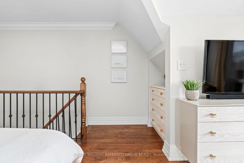 Photo 25 at 23 East York Avenue, Broadview North, Toronto