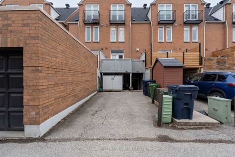 Photo 43 at 23 East York Avenue, Broadview North, Toronto