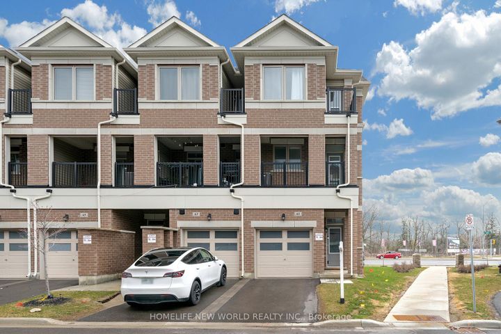 Photo 6 at 61 Carneros Way, Box Grove, Markham