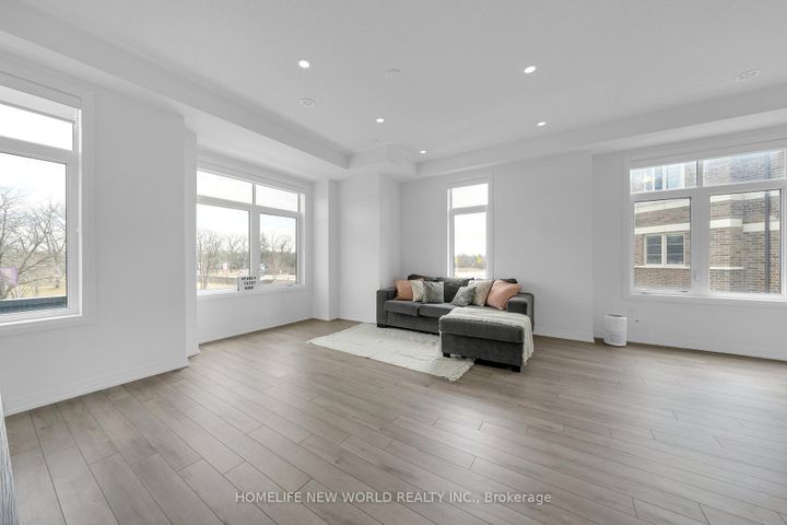 Photo 17 at 61 Carneros Way, Box Grove, Markham