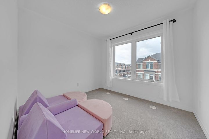 Photo 36 at 61 Carneros Way, Box Grove, Markham