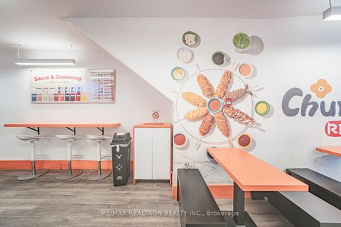 Photo 5 at 582 Yonge Street, Bay Street Corridor, Toronto