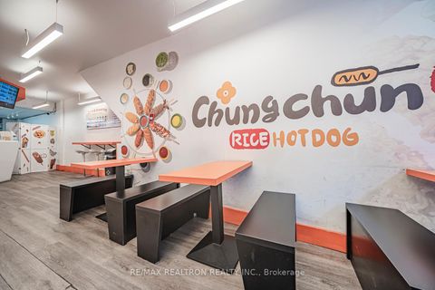 Photo 9 at 582 Yonge Street, Bay Street Corridor, Toronto