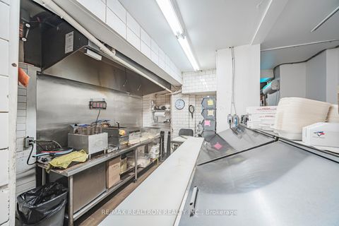 Photo 18 at 582 Yonge Street, Bay Street Corridor, Toronto