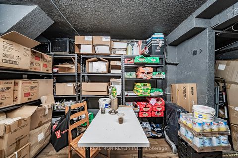 Photo 25 at 582 Yonge Street, Bay Street Corridor, Toronto