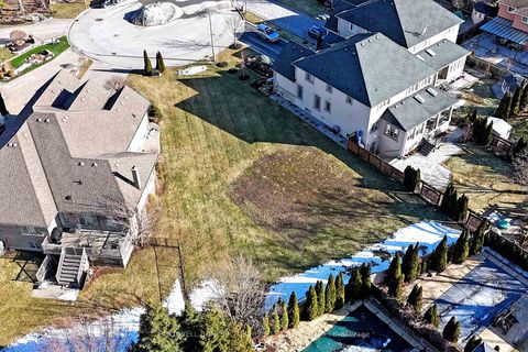 Photo 7 at 191 Marsi Road, North Richvale, Richmond Hill