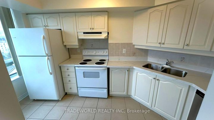 Photo 4 at 708 - 8 Rean Drive, Bayview Village, Toronto