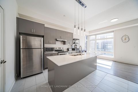 Photo 4 at 22 Benoit Street, Vellore Village, Vaughan