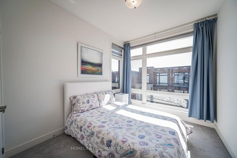 Photo 15 at 22 Benoit Street, Vellore Village, Vaughan