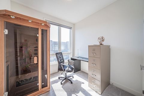 Photo 16 at 22 Benoit Street, Vellore Village, Vaughan