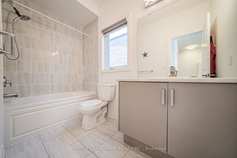 Photo 17 at 22 Benoit Street, Vellore Village, Vaughan