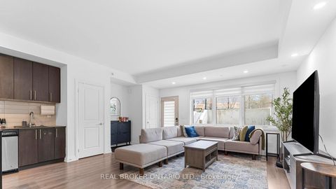 Photo 5 at 31 - 780 Sheppard Avenue E, Bayview Village, Toronto