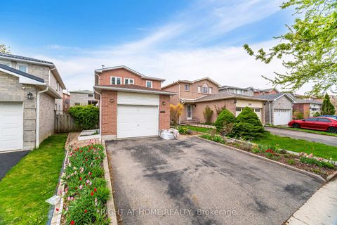 Photo 1 at 5253 Palomar Crescent, Hurontario, Mississauga