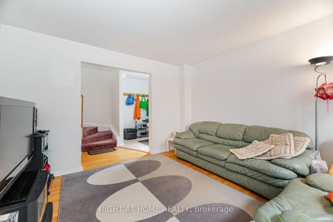 Photo 6 at 5253 Palomar Crescent, Hurontario, Mississauga