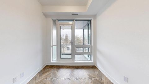 Photo 16 at 103 L/W - 8888 YONGE Street, South Richvale, Richmond Hill