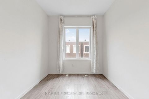 Photo 30 at 101 Genuine Lane, Doncrest, Richmond Hill