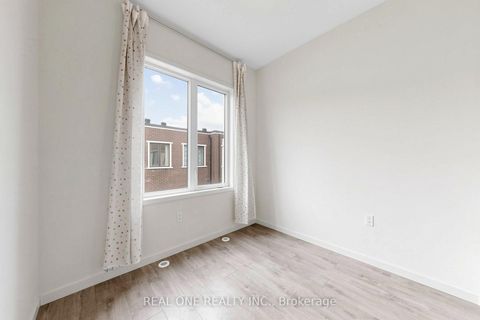 Photo 31 at 101 Genuine Lane, Doncrest, Richmond Hill